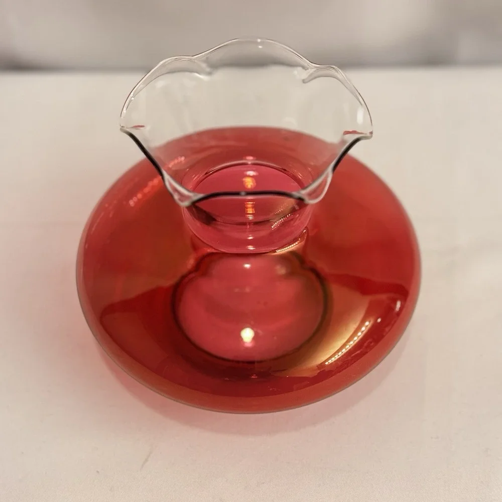 Vintage Antique  Cranberry Flashed Ruffle Glass‎ Vase